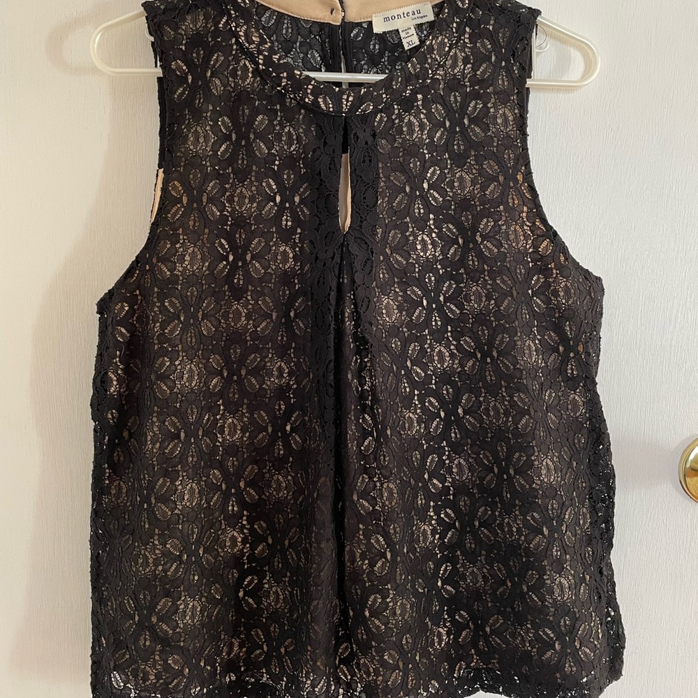 Black floral lace sleeveless top